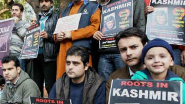 താഴ്വര വിട്ടുപോകാനുള്ള സമരം ശക്തമാക്കി കശ്മീരി പണ്ഡിറ്റുകൾ