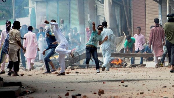 കശ്മീരിലെ അക്രമങ്ങൾ: പിന്നിൽ പാകിസ്ഥാൻ ആണെന്ന് കേന്ദ്ര രഹസ്യാന്വേഷണ ഏജൻസികൾ