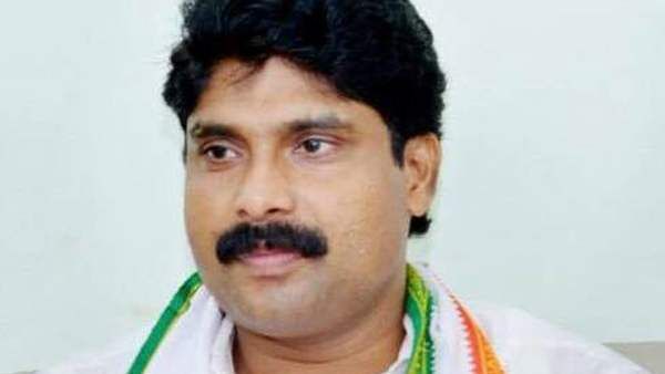 കോണ്‍ഗ്രസുകാര്‍ക്കൊപ്പം പ്രതിഷേധത്തില്‍ പങ്കെടുത്തു; ടി സിദ്ദിഖ് എംഎല്‍എയുടെ ഗണ്‍മാന് സസ്‌പെന്‍ഷന്‍