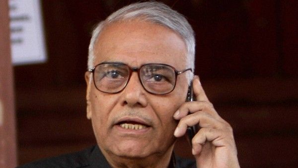 യശ്വന്ത് സിന്‍ഹ തൃണമൂല്‍ കോണ്‍ഗ്രസ് വിട്ടു; രാഷ്ട്രപതി സ്ഥാനാര്‍ഥിയാകും, യോഗം ഉടന്‍