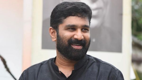 'ഇനിയും ചോദിക്കരുത്,കിട്ടിയില്ല'; എകെജി സെന്റര്‍ ആക്രമണത്തില്‍ സര്‍ക്കാരിനെ ട്രോളി വി.ടി ബലറാം