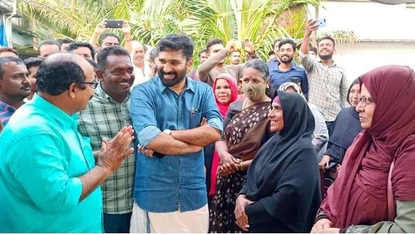 ആവിയ്ക്കല്‍തോട് സമരം: അധികാരികളുടെ വാശി ജനങ്ങളെ ആശങ്കയിലാക്കിയിരിക്കുകയാണെന്ന് വിടി ബല്‍റാം