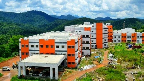 പത്തനംതിട്ടക്ക് അഭിമാനമായി കോന്നി മെഡിക്കല്‍ കോളേജ്: ആദ്യ അലോട്ട്മെന്റ് ഓക്ടോബറില്‍