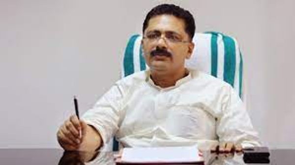 'താങ്കള്‍ക്ക് വോട്ട് ചെയ്തതില്‍ ഖേദം..' ശ്രേയംസ് കുമാറിനെതിരെ കെടി ജലീല്‍