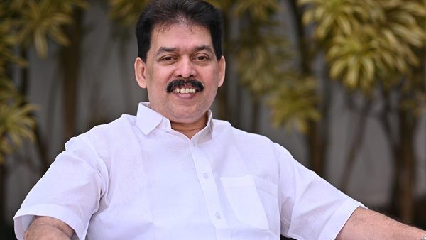 മുന്‍ ഇടത് എംഎല്‍എ ലീഗിലേക്ക് മടങ്ങുന്നു?: ചർച്ചയായി കാരാട്ട് റസാഖിന്റെ ഫേസ്ബുക്ക് കുറിപ്പ്