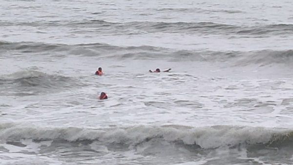 കൊയിലാണ്ടിയില്‍ തോണി മറിഞ്ഞ് മത്സ്യത്തൊഴിലാളിയെ കാണാതായി: രണ്ട് പേർ നീന്തി രക്ഷപ്പെട്ടു