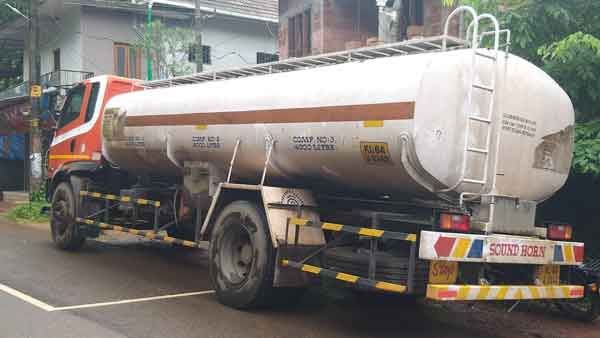 മയ്യഴിയില്‍ നിന്നും ഇന്ധന കള്ളക്കടത്ത്: പിന്നില്‍ വന്‍ റാക്കറ്റെന്ന് പൊലിസ്