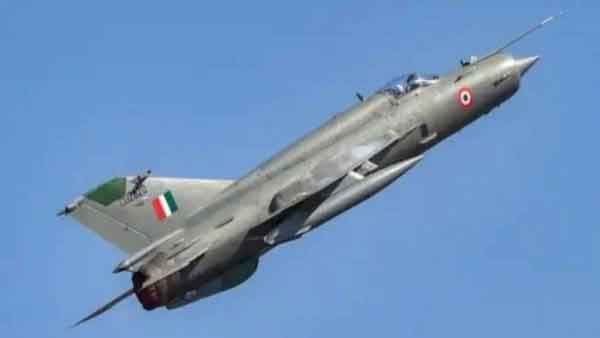 മിഗ് 21 തകരല്‍ തുടര്‍ക്കഥ, ബാക്കിയുള്ളത് നാലെണ്ണം മാത്രം; മിഗ് 21 ' ഉപേക്ഷിക്കാന്‍' വ്യോമസേന