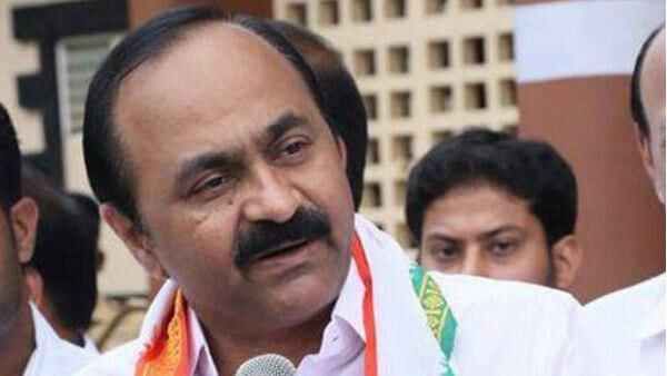 'ഇത് വ്യവസ്ഥിതി നടത്തിയ കൊലപാതകം';'കുഴിയടച്ചിട്ട് മതി ഇനി പിരിവ്' :വിഡി സതീശൻ