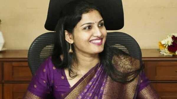 ഉറങ്ങിപ്പോയതല്ല, അപകടമുണ്ടായിരുന്നെങ്കില്‍ തിരിച്ച് പറയുമായിരുന്നു: വിശദീകരിച്ച് എറണാകുളം കളക്ടര്‍