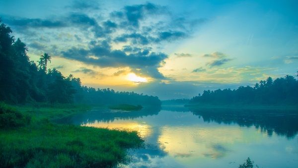 ചാലക്കുടിപ്പുഴയില്‍ ജലനിരപ്പ് നിയന്ത്രണവിധേയം, വേലിയേറ്റമുണ്ടായില്ല; ജാഗ്രതയില്‍ മാറ്റമില്ല!!