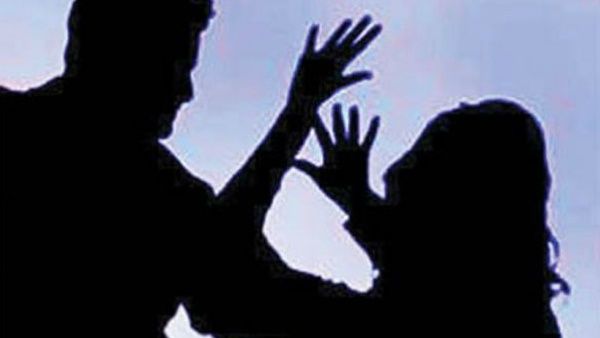 റോഡില്‍വെച്ച് കടന്നുപിടിച്ചു, മുഖത്ത് കടിച്ച് രക്ഷപ്പെട്ട് 17കാരി, മുറിപ്പാട് നോക്കി പ്രതിയെ കുടുക്കി പോലീസ്