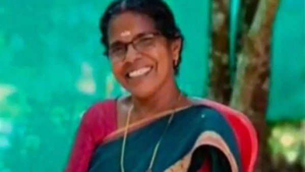 അമ്മയെ തീര്‍ക്കാന്‍ ഇന്ദുലേഖ പ്ലാന്‍ ചെയ്തത് ഒരു മാസം; ആശുപത്രിയില്‍ പറഞ്ഞത് രണ്ട് രോഗ കാരണങ്ങള്‍