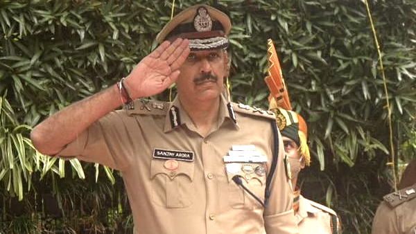 വീരപ്പനെതിരായ ടാസ്‌ക് ഫോഴ്‌സിന്റെ ഭാഗമായിരുന്ന സഞ്ജയ് അറോറ ഡൽഹിയുടെ പുതിയ പോലീസ് മേധാവി