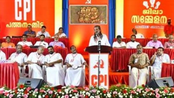 'കെ റെയിലില്‍ ധാര്‍ഷ്ട്യം','കറുത്ത മാസ്കിനോടും അസഹിഷ്ണുത'; മുഖ്യമന്ത്രിക്കെതിരെ സിപിഐ