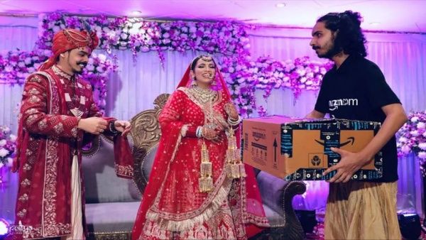 മാലയില്ലാതെ വരൻ, പൂമാലയുമായി ആമസോണ്‍ ബോയ്... വിവാഹ വേദിയില്‍ കൂട്ടച്ചിരി