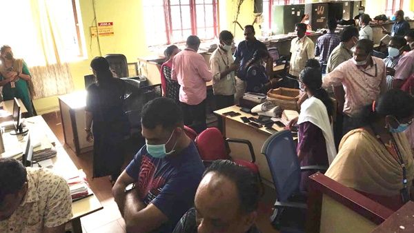 സംസ്ഥാന വ്യാപകമായി വിജിലൻസിന്റെ 'ഓപ്പറേഷൻ ജാസൂസ്', കണ്ടെത്തിയത് വ്യാപക ക്രമക്കേടുകൾ