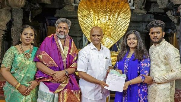 തിരുമല ക്ഷേത്രത്തിന് മുസ്ലിം ദമ്പതികളുടെ ഒരു കോടി സംഭാവന; പ്രതികരണം ഇങ്ങനെ