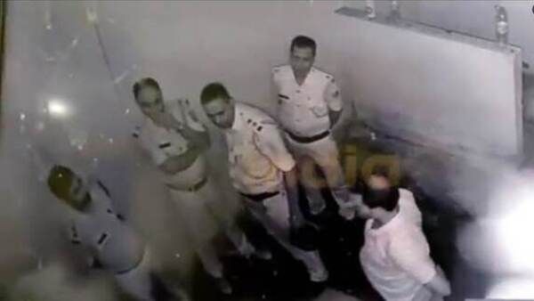 പ്രകടനം തീരെ പോര; അഞ്ച് കീഴുദ്യോഗസ്ഥരെ ജയിലിലിട്ട് എസ്പി, സംഭവം വൈറല്‍