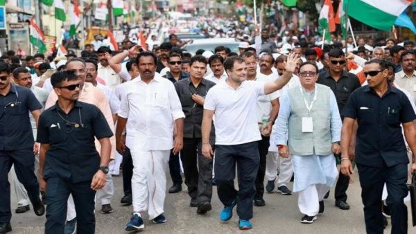 ഭാരത് ജോഡോ യാത്രയിൽ പേക്കറ്റടി സജീവം, ഡിസിസി പ്രസിഡന്റിന്റെ 5000 മോഷണം പോയി