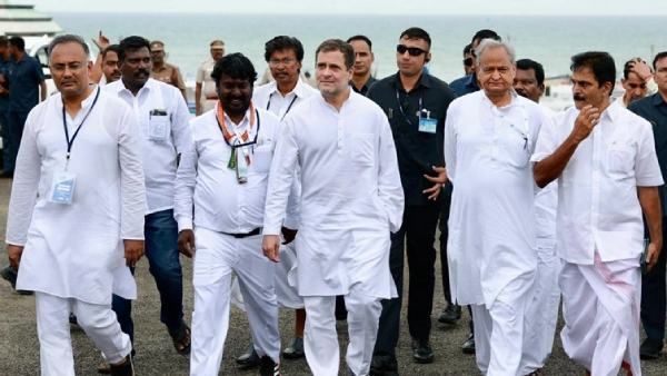 കോണ്‍ഗ്രസ് ഭാരത് ജോഡോ യാത്ര തുടങ്ങി; ഇനി 150 ദിവസം രാഹുല്‍ തങ്ങുക കണ്ടെയ്‌നറുകളില്‍