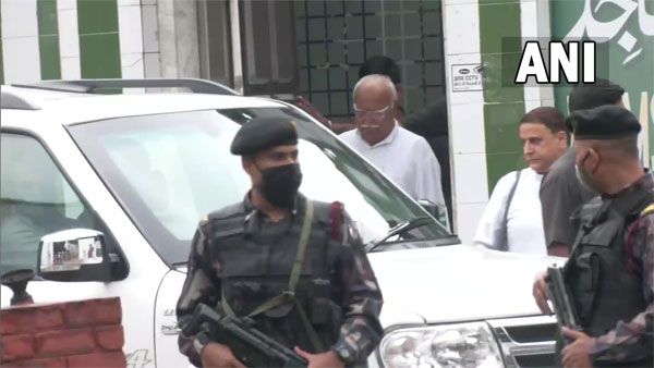 ആര്‍എസ്എസ് മേധാവി മോഹന്‍ ഭാഗവത് രാഷ്ട്രപിതാവ് എന്ന് മുസ്ലിം നേതാവ്; പ്രതികരണം ചര്‍ച്ചയ്ക്ക് ശേഷം