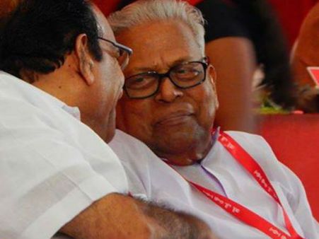 'ഒരു നിമിഷം നിശബ്ദനായി, കണ്ണുകളില്‍ നനവ്'; പ്രിയ സഖാവിന്റെ വിയോഗത്തില്‍ വിഎസ്