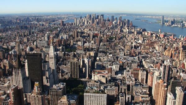 അതിരില്ലാതെ അനധികൃത കുടിയേറ്റക്കാരുടെ പ്രവാഹം; ന്യൂയോര്‍ക്കിൽ അടിയന്തരാവസ്ഥ പ്രഖ്യാപിച്ചു
