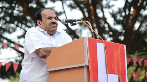 കോടിയേരിയെ അപകീര്‍ത്തിപ്പെടുത്താന്‍ ശ്രമം; ബി.ജെ.പി പ്രവര്‍ത്തകര്‍ക്കെതിരേ കേസ്