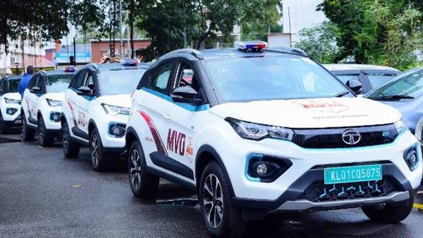 ഇന്‍ഷുറന്‍സില്ല.. എന്നാല്‍ പേപ്പറുണ്ട്; വെറൈറ്റി തട്ടിപ്പ് പൊളിച്ച് എംവിഡി, സ്വകാര്യബസ് 'അകത്തായി'