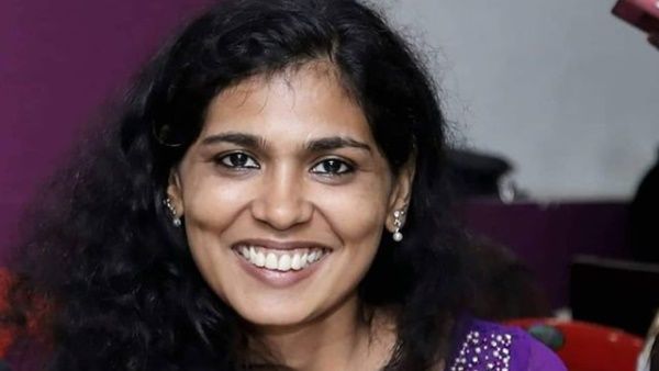 'ഗോമാതാ ഉലര്‍ത്ത് വീഡിയോ'; രഹ്ന ഫാത്തിമയ്ക്ക് തിരിച്ചടി, ആവശ്യം തള്ളി ഹൈക്കോടതി