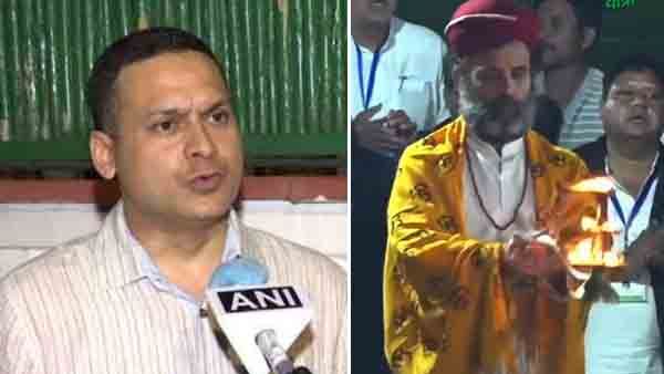 'ഇടതും വലതും അറിയില്ലേ?'; രാഹുല്‍ ഗാന്ധിയെ ആരതി നടത്തുന്നത് പഠിപ്പിക്കാനെത്തിയ അമിത് മാളവ്യക്ക് ട്രോള്‍ പൂരം