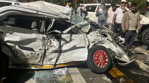 പൂനെ - ബംഗളുരു എക്സ്പ്രസ് ഹൈവേയിൽ അപകടം; 48 വാഹനങ്ങള്‍ കൂട്ടിയിടിച്ചു