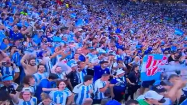 'ഇത് കുറച്ച് കടന്നുപോയി'; ഉടുവസ്ത്രം ഊരി അര്‍ജന്റീനിയന്‍ ആരാധികയുടെ ആഘോഷം, വീഡിയോ