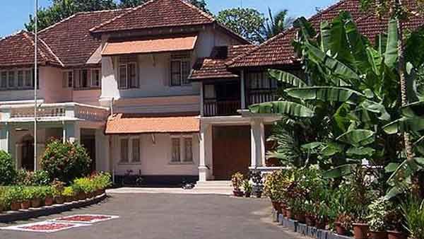 ക്ലിഫ് ഹൗസില്‍ പുതിയ ലിഫ്റ്റ് നിര്‍മ്മിക്കുന്നു; ചെലവ് 25.50 ലക്ഷം, തുക അനുവദിച്ച് സര്‍ക്കാര്‍