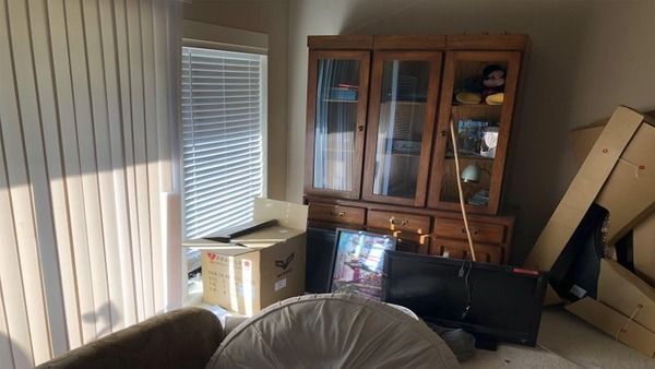 അതാ നില്‍ക്കുന്നു സുന്ദരി പൂച്ച, വീട്ടിനുള്ളില്‍ ആരും കാണാതെ ഇരിപ്പാണ്; 19 സെക്കന്‍ഡില്‍ കണ്ടെത്തണം