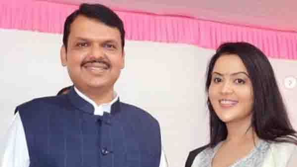 നരേന്ദ്രമോദി പുതിയ രാഷ്ട്രപിതാവ്; വിവാദ പരാമര്‍ശവുമായി അമൃത ഫഡ്‌നാവിസ്