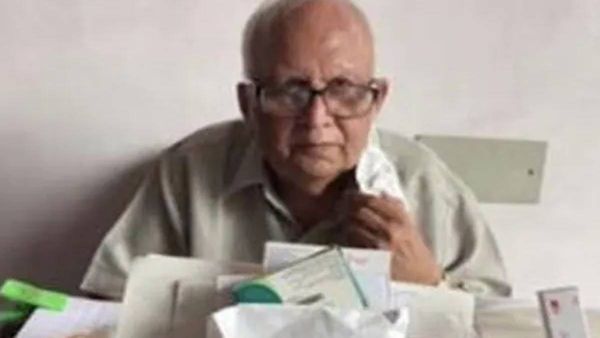 രോഗികളെ ചികിത്സിക്കുന്നത് വെറും 20 രൂപയ്ക്ക്; പദ്മശ്രീ നേടിയ ഡോ. ദാവർ