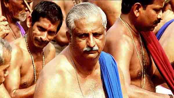 പെരുവനം കുട്ടന്‍ മാരാരെ പൂരം ഇലഞ്ഞിത്തറ പ്രമാണി സ്ഥാനത്ത് നിന്നും മാറ്റി; അനിയന്‍ മാരാര്‍ പുതിയ പ്രമാണി