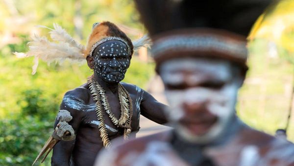 കേട്ടാല്‍ ഞെട്ടരുത്; മരിച്ച പ്രിയപ്പെട്ടവരുടെ ചാരം ചേര്‍ത്ത് സൂപ്പുണ്ടാക്കി ഭക്ഷിക്കും, വിചിത്രമായ ആചാരം