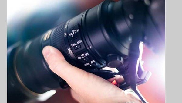 ഓൺലൈൻ മാധ്യമപ്രവർത്തകരാണെന്ന് പറഞ്ഞെത്തി, ലോട്ടറിയും പണവും തട്ടി; പിന്നെ നടന്നത് ഇങ്ങനെ