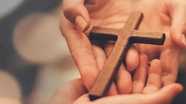 മധ്യപ്രദേശില്‍ ക്രിസ്ത്യന്‍ പള്ളിയ്ക്ക് തീയിട്ടു; ചുവരില്‍ റാം എന്ന് എഴുതിവെച്ച് അജ്ഞാതര്‍