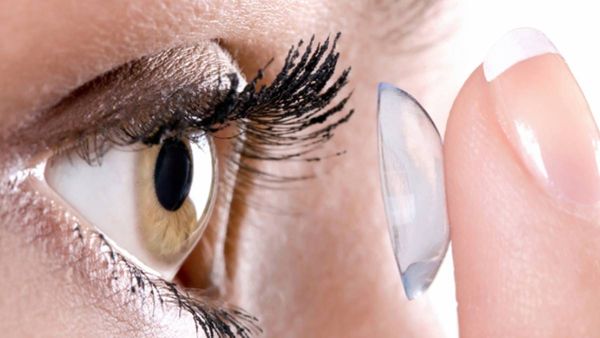 ഒരു മയക്കം കഴിഞ്ഞ് എഴുന്നേൽക്കുമ്പോഴേക്കും യുവാവിന്റെ കാഴ്ചപോയി...വലതുകണ്ണ് തിന്നത് പരാന്നഭോജികൾ!