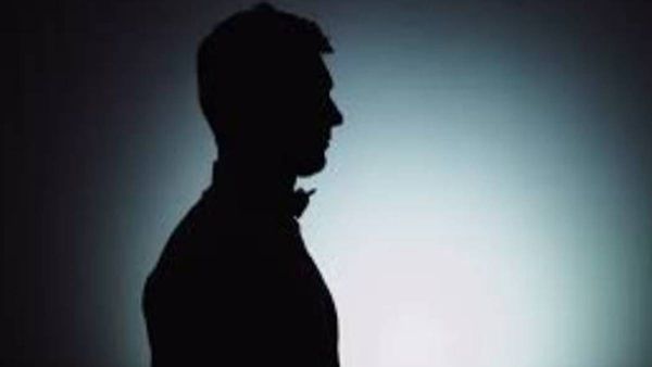 'ആരെയും വിളിച്ചു കാണിക്കുന്നില്ലല്ലോ'..ആ ചോദ്യം ഏറ്റു.. യുവാവിന് ഇനി ഫ്രീയായി വസ്ത്രമിടാതെ നടക്കാം..