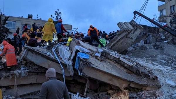 ഒന്‍പത് ദിവസം മണ്ണിനടിയില്‍, ഒടുവില്‍ രണ്ട് തുര്‍ക്കിഷ് സ്ത്രീകളെ രക്ഷപ്പെടുത്തി ദൗത്യസംഘം