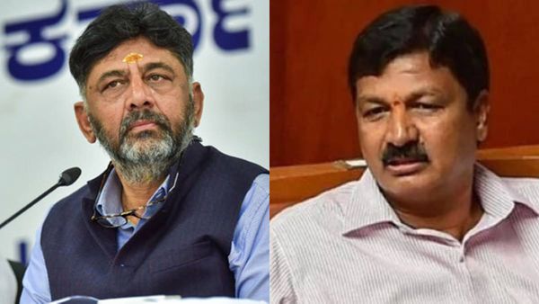 'ഡികെയ്ക്ക് എതിരായ സിഡി കൈയ്യിലുണ്ട്, ഭീഷണി'; സരസ്വതിയുടെ മുന്നിൽ സത്യം ചെയ്യുമെന്ന് ജാർഖിഹോളി