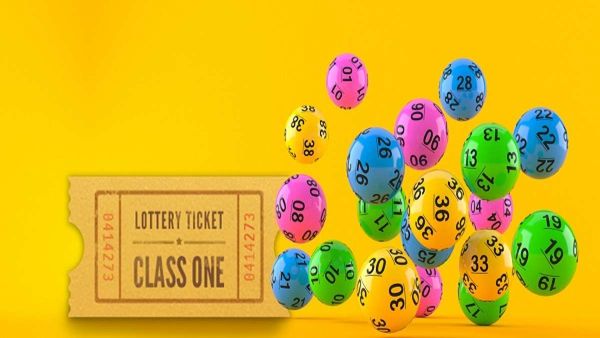 അവസാന നിമിഷത്തെ തീരുമാനം പൊളിച്ചു! ഭാ​ഗ്യലോട്ടറിയിലൂടെ ആദ്യമായി  20കാരിയെ തേടി ഭാ​ഗ്യമെത്തി..