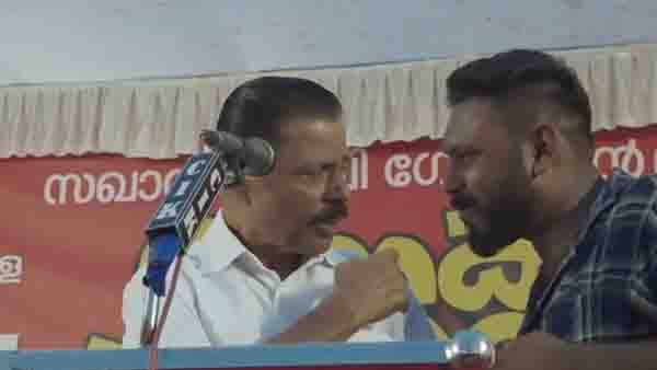 മൈക്ക് ഓപ്പറേറ്ററോട് തട്ടിക്കയറിയില്ല... സാങ്കേതിക വിദ്യയെ കുറിച്ച് പറയുകയായിരുന്നു; വിശദീകരിച്ച് ഗോവിന്ദന്‍