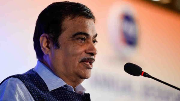 പെട്രോള്‍, ഡീസല്‍ വാഹനങ്ങള്‍ രാജ്യത്ത് നിര്‍ത്തലാക്കും; പ്രഖ്യാപനവുമായി ഗഡ്കരി