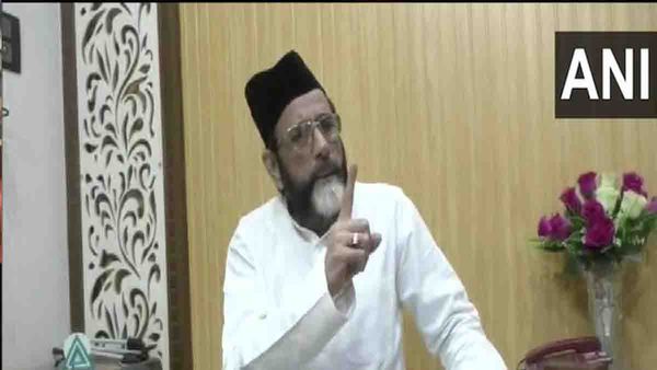 'ഞങ്ങള്‍ മുസ്ലീം രാഷ്ട്രം ആവശ്യപ്പെട്ടാലോ'; ഹിന്ദുരാഷ്ട്രവാദികളോട് മൗലാന തൗക്കീര്‍ റാസ